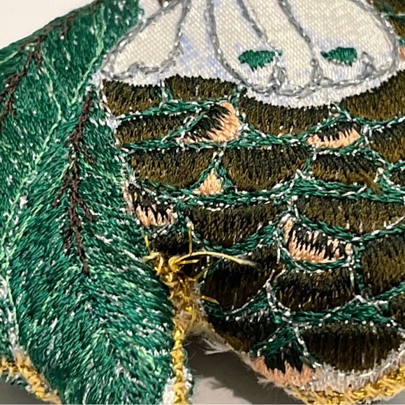 Vintage Eaton 1994 Ltd Embroidered Christmas Ornament. Pine cone shaped no box - Picture 7 of 12